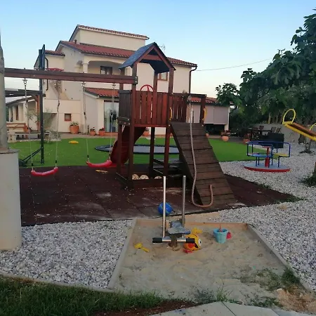 Holiday home New Mobilehouse Lili With Pool In Privat Camp Volme